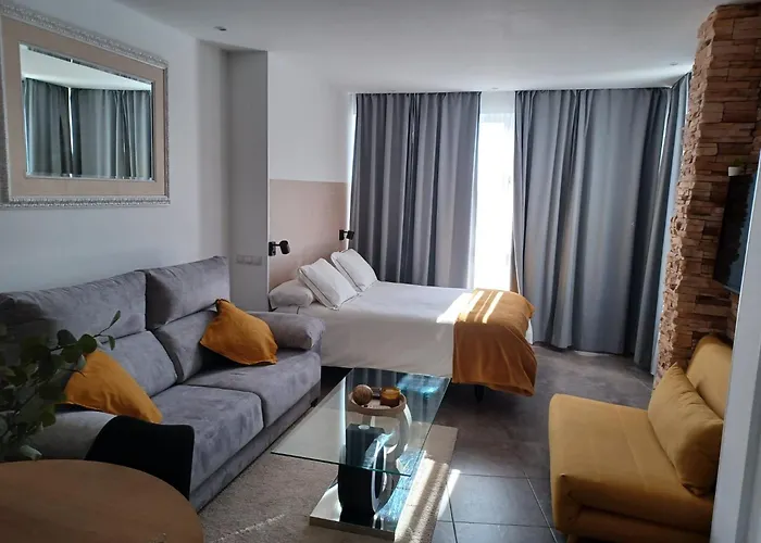 Acogedor Apartamento Con Vistas Al Mar Y Montana